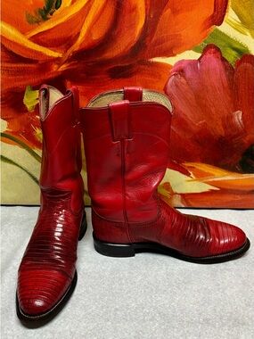 Women’s Vintage Red Leather Lizard Cowboy Boots size 7B by Justin